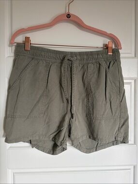 Silver Jeans Light Olive Drawstring Everyday Shorts